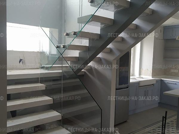 На монокосоуре с остеклением