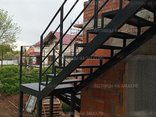 Пожарная лестница наружная