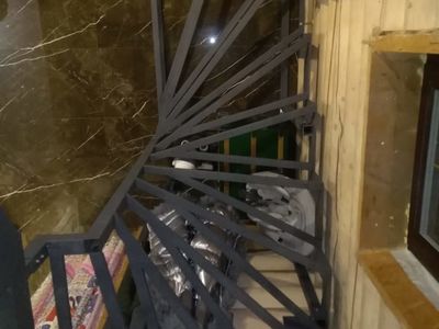 Винтовая в деревянном доме